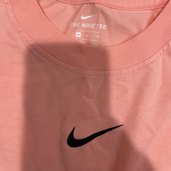 Nike crop top (long sleeve) - Picture 4 of 4